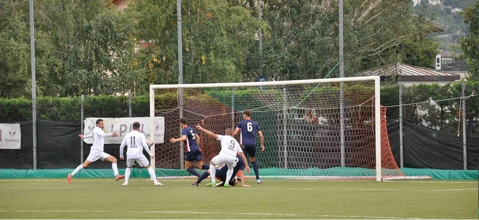 Foto di Carmelo Ossanna) Il Trento espugna Lavis e vola al comando da solo, rallenta il San Giorgio e perde il San Paolo